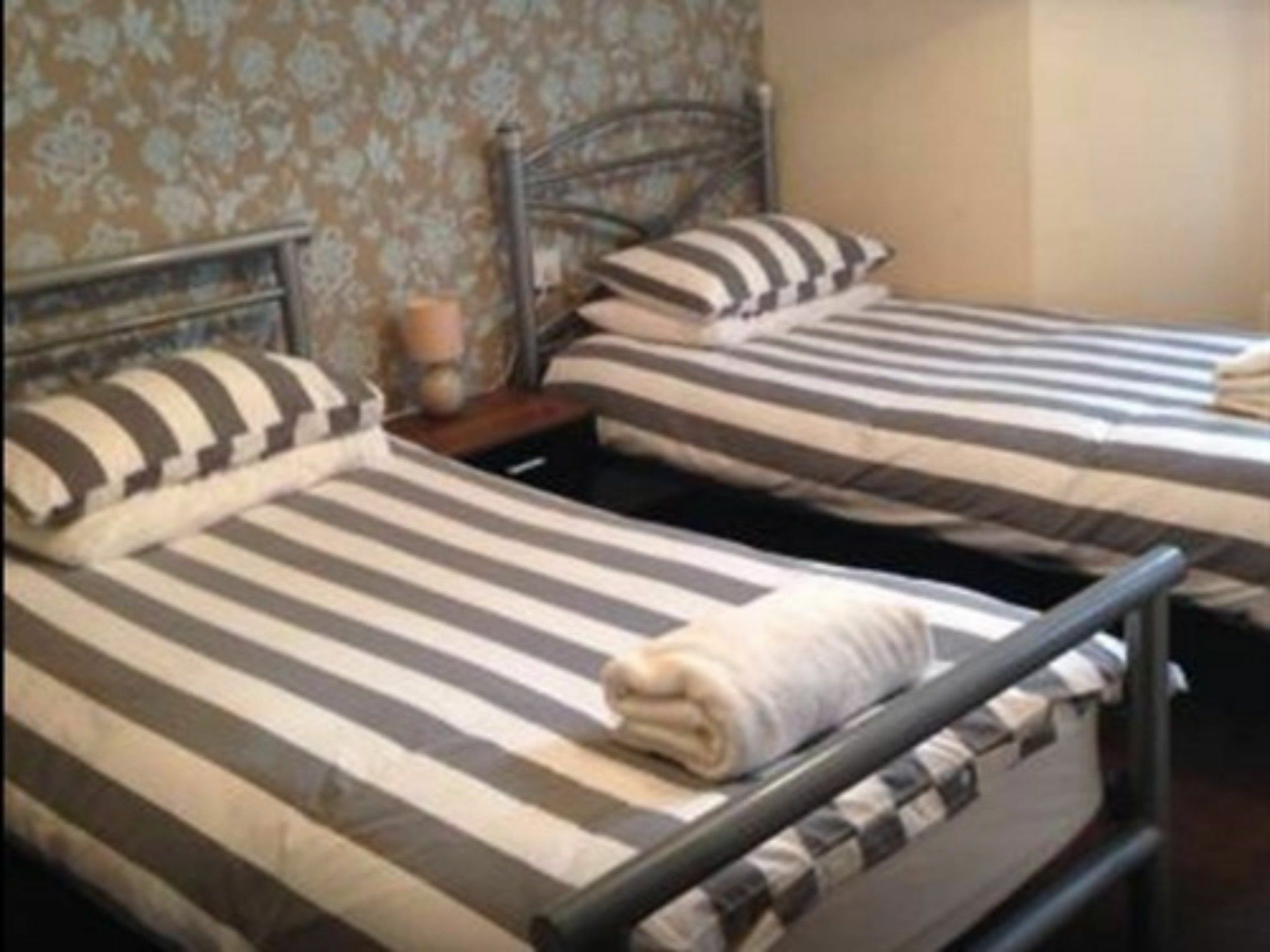 Lifestyle Hotel - Russell Square Hove Esterno foto